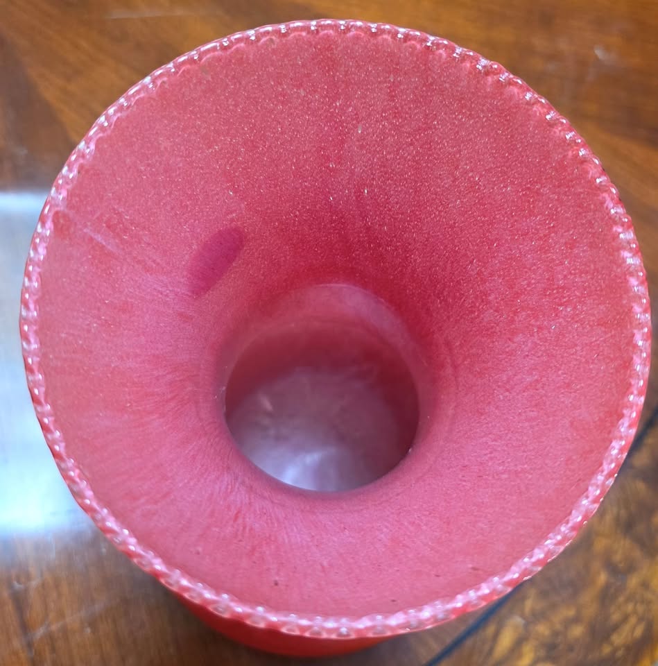 Coral Hourglass Vase · Applied Glass Ribbon, 12¾ Inches, additional view — original item photo
