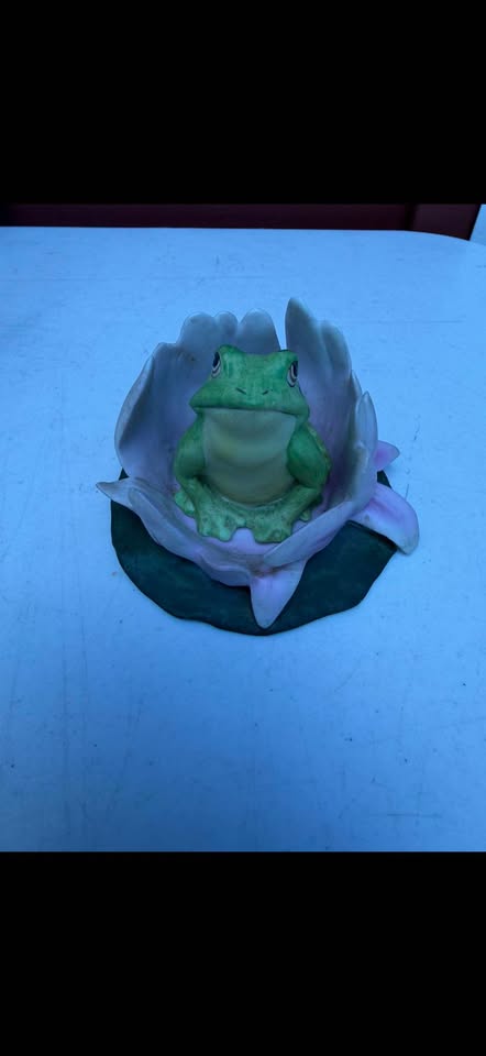 Green Frog & Pink Water Lily · Two-Piece Porcelain Figurine, additional view — original item photo