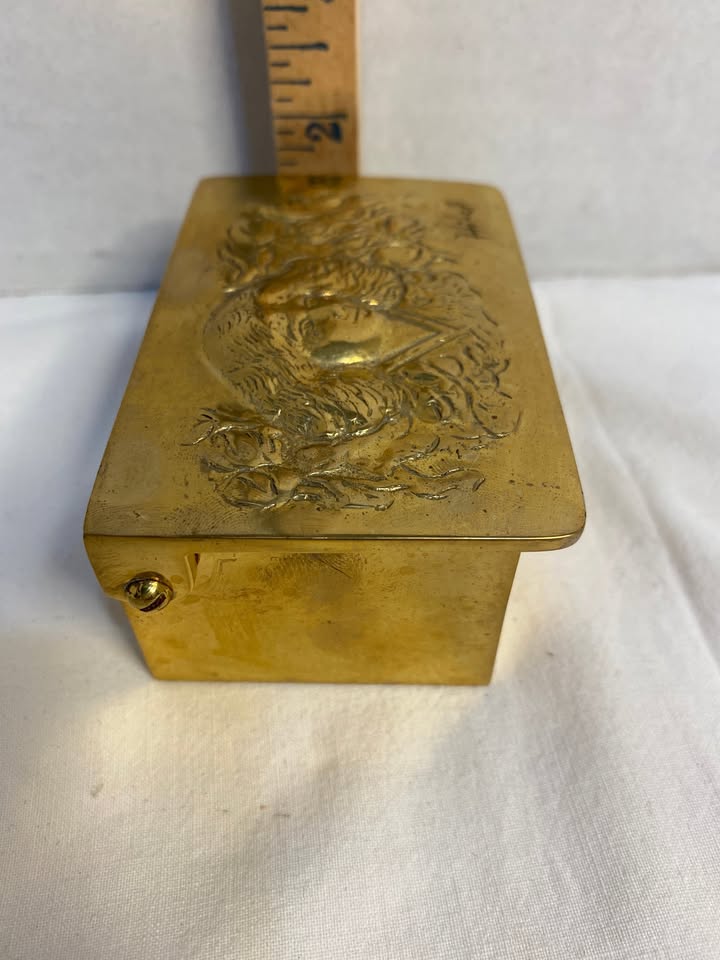 Hibel-Marked Portrait Keepsake Box · Floral Relief Lid, additional view — original item photo Hibel-Marked Portrait Keepsake Box · Floral Relief Lid, additional view — original item photo