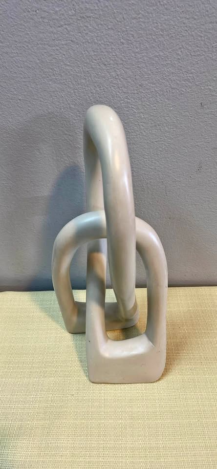 Ivory Loop & Link · Interlocking Ceramic Table Sculpture, additional view — original item photo