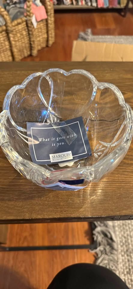 Scalloped Petals · Clear German-Made Crystal Display Bowl — original item photo