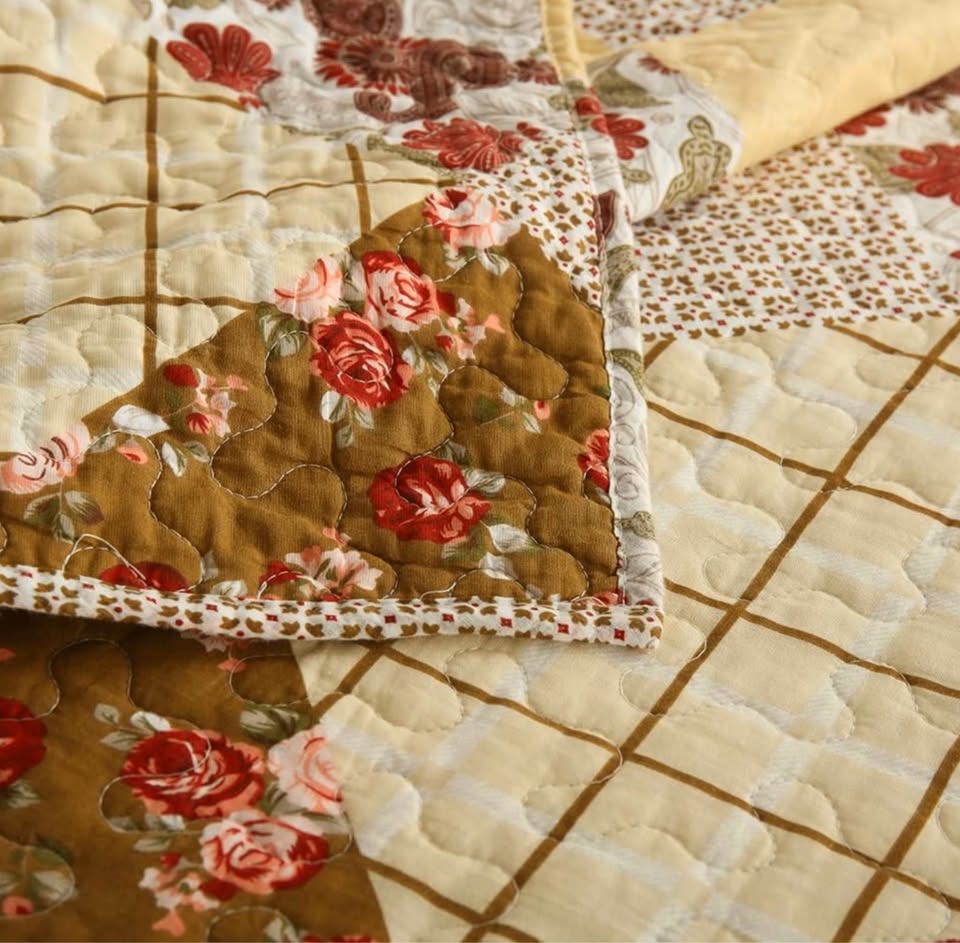 Rose Garden Quilt & Two Shams · 98 × 90-Inch Queen Set, additional view — original item photo