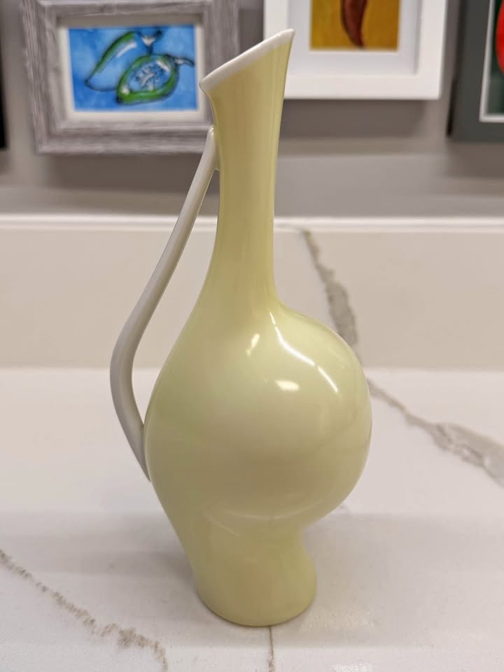 Pale Lemon · Rosenthal Luise Porcelain Vase, additional view — original item photo