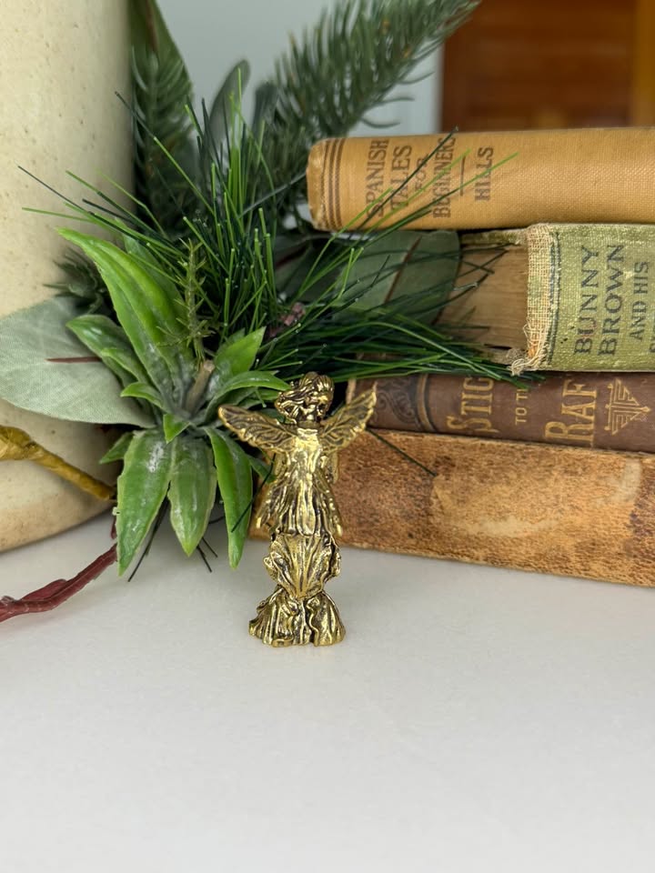 Seated Woodland Fairy · Gold-Tone Winged Miniature, additional view — original item photo